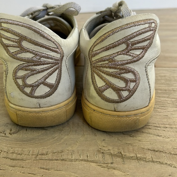 Sneaker - Picture 4 of 6